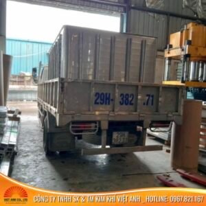 Xuất xưởng cặp bồn bảo ôn inox, bể ngầm inox cho khách hàng