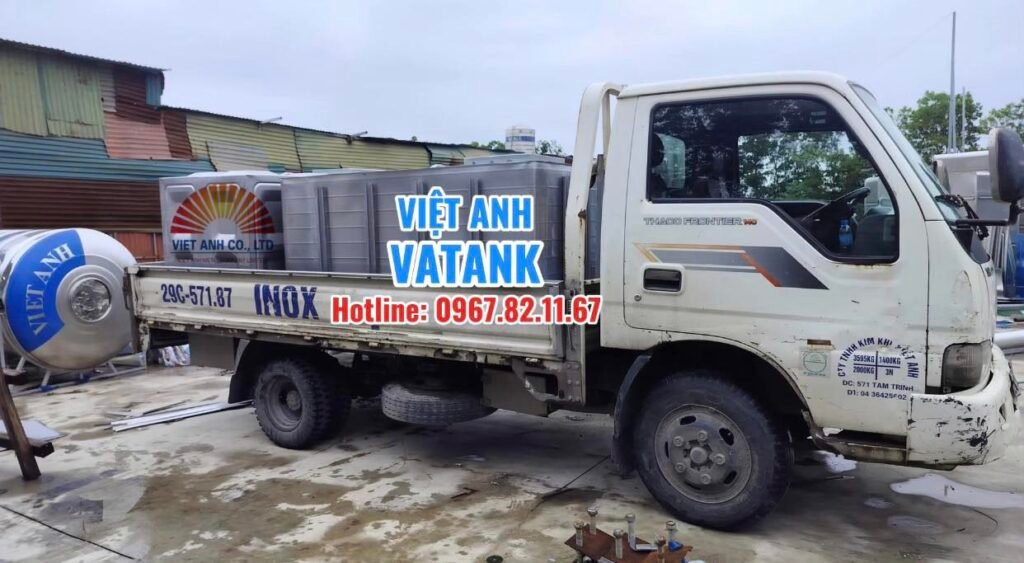 Vận chuyển và bàn giao vật tư bể inox lắp ghép đến loạt công trình trọng điểm